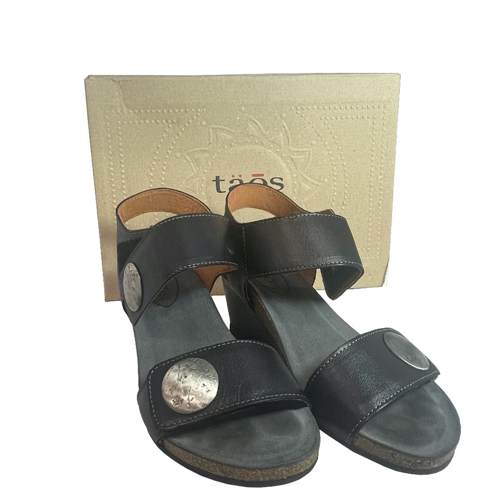 Tao Casual 2 black leather sandals US 6-6.5/EU37